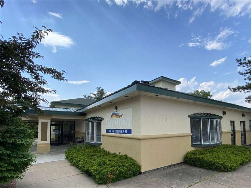Hotel Baymont By Wyndham Latham Albany Airport Exterior foto