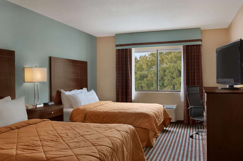 Hotel Baymont By Wyndham Latham Albany Airport Zimmer foto